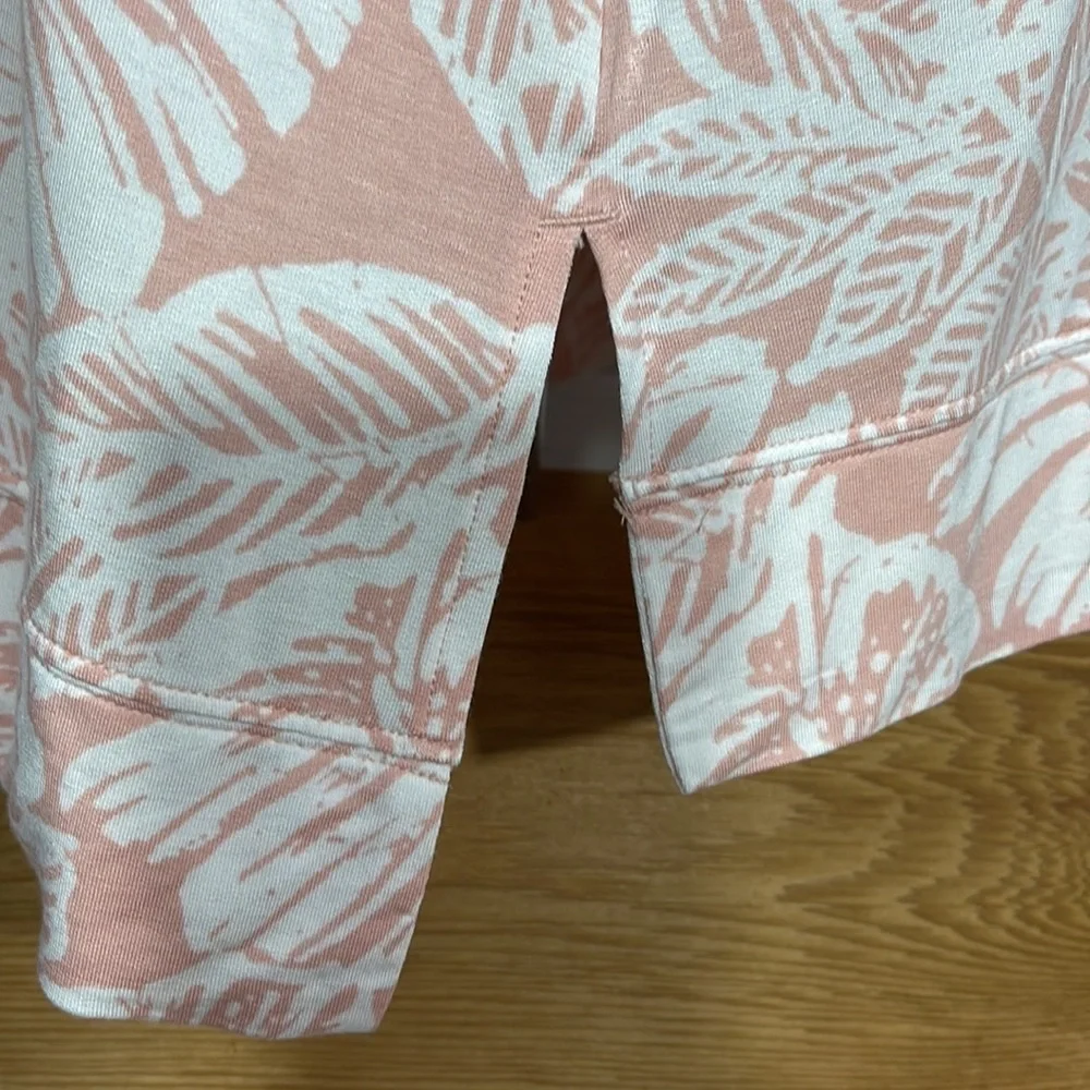NWT Jasmine & Ginger Coral Floral Long Sleeve Top Size Large